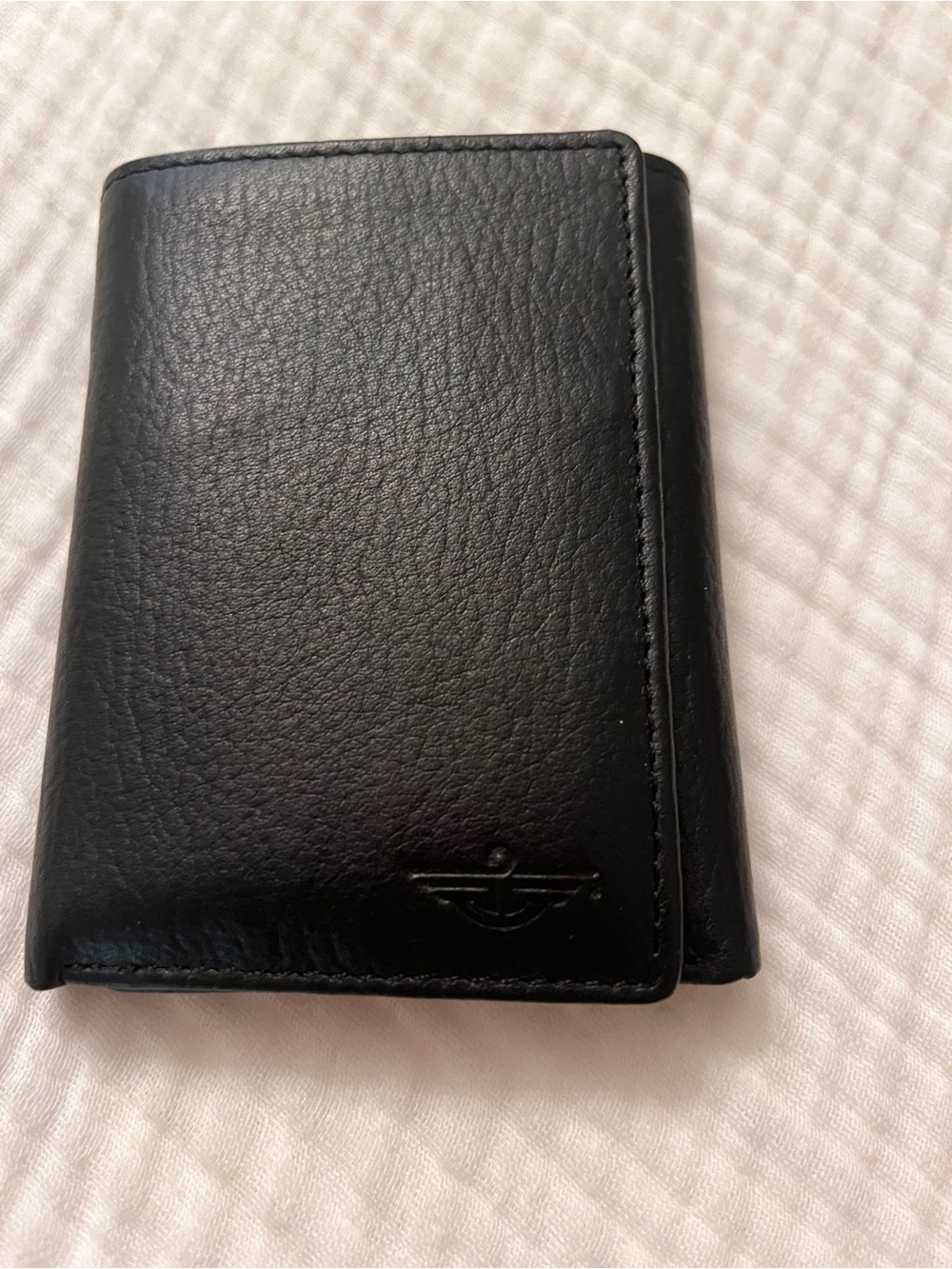 Dockers Black Leather Tri-Fold Card & Key Holder